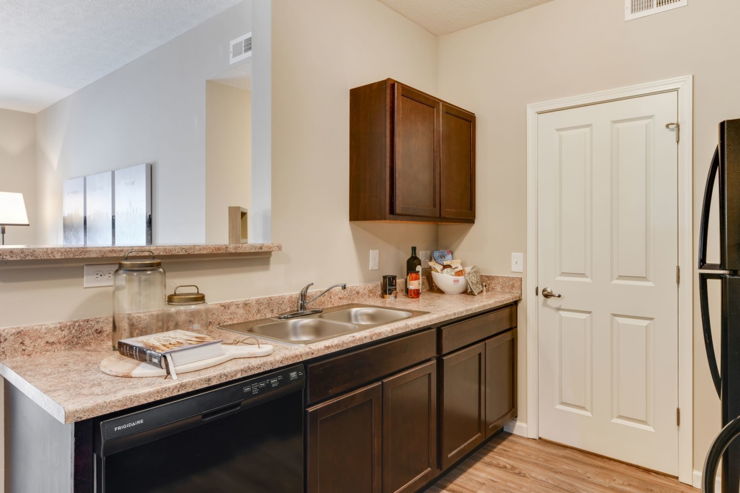 Austin Place Apartments Image 7