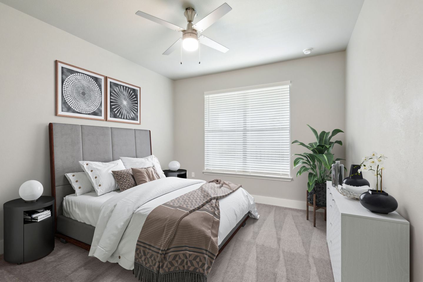 Collier Luxury Living Image 18