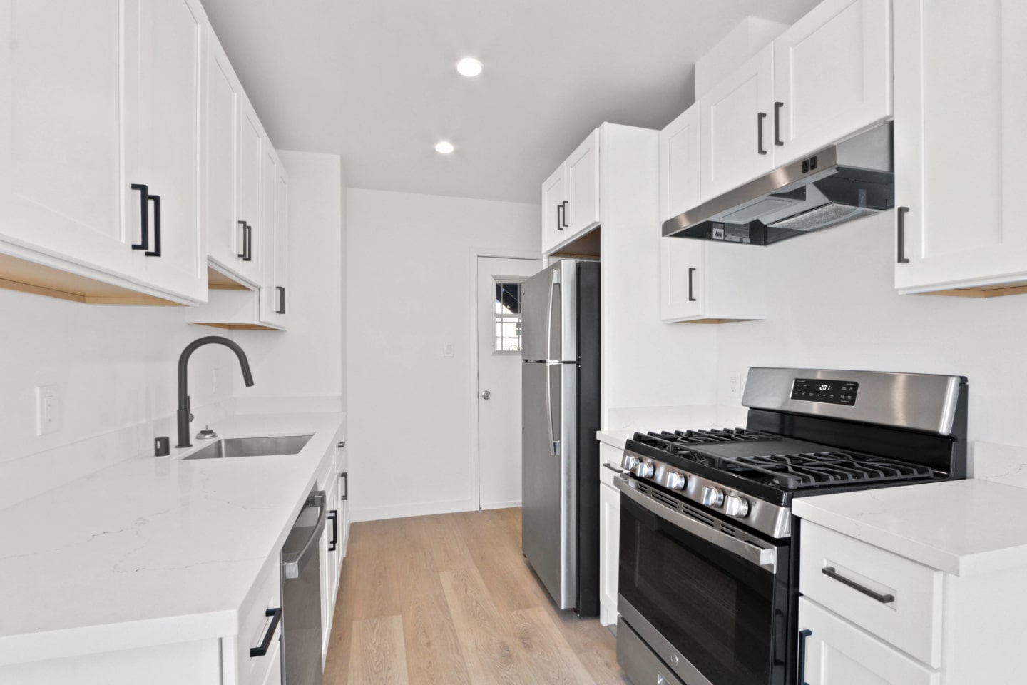 805 23rd Street Apartments Image 3