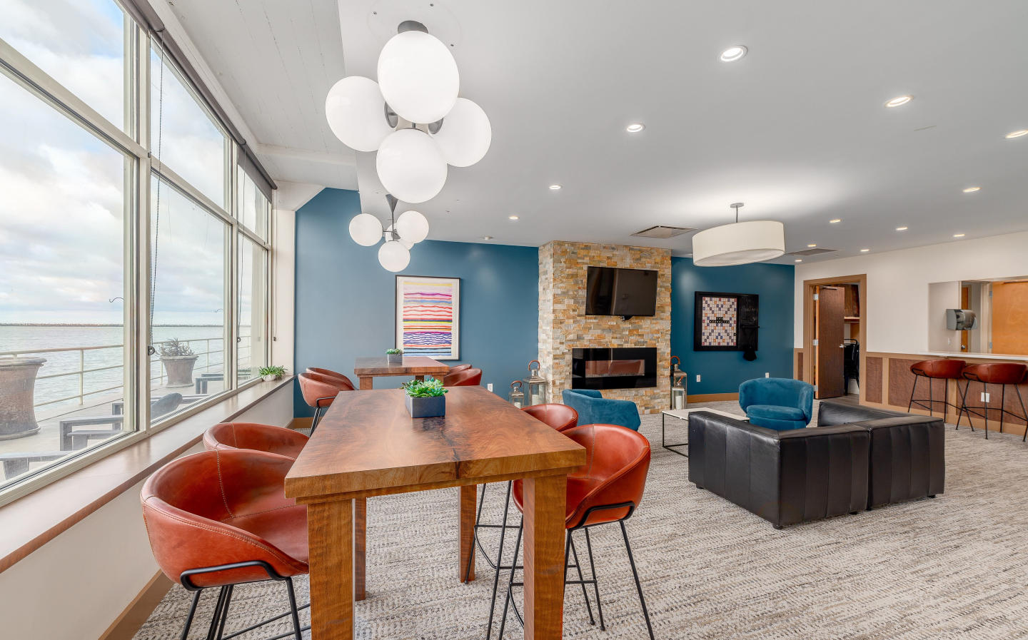The Shoreline Apartments Image 22