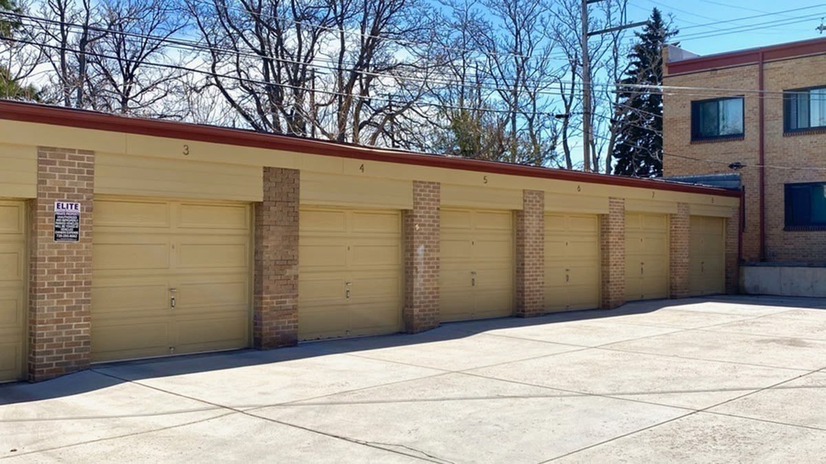 Poplar Apartments Image 8