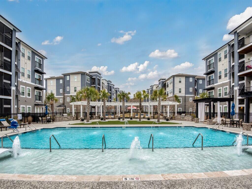 The Lively Indigo Run Apartment Homes Image 2