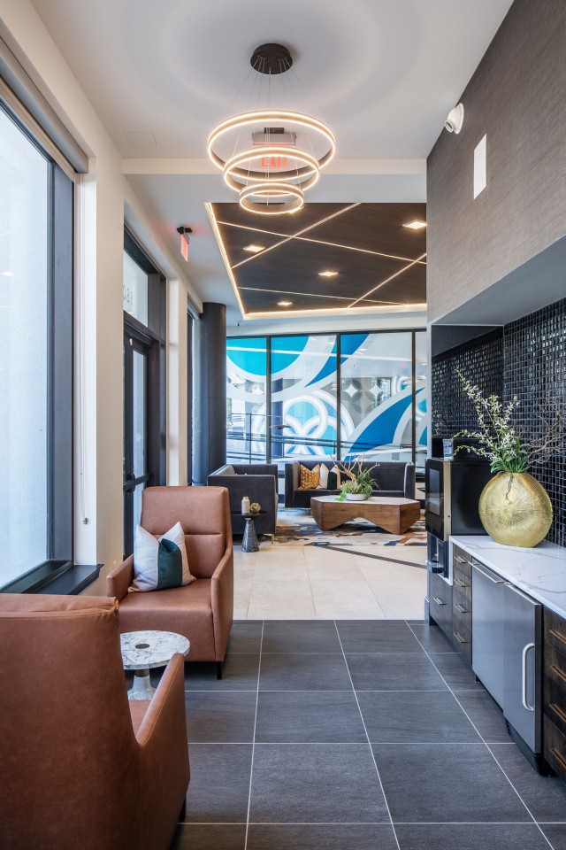 880 Lyn Image 56