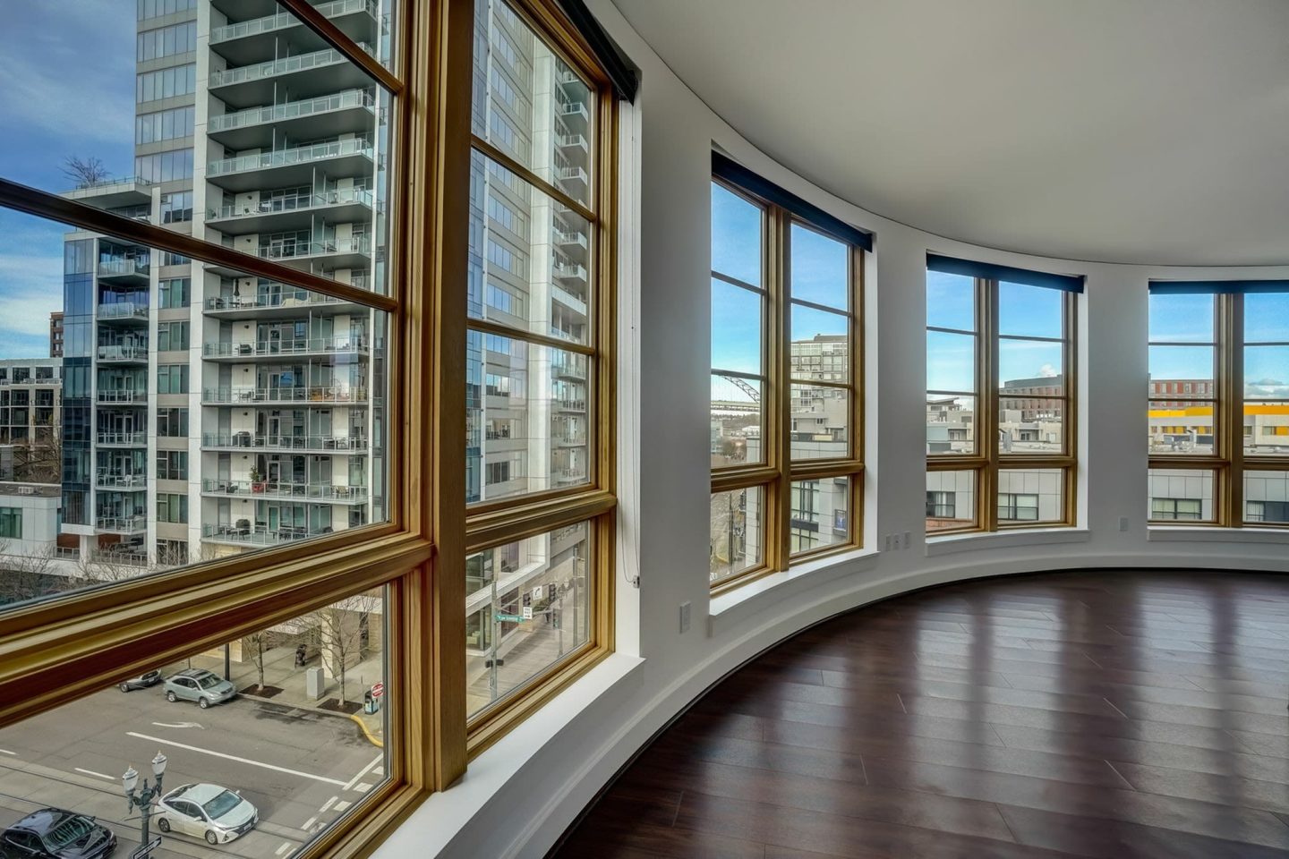 Burlington Tower Image 4