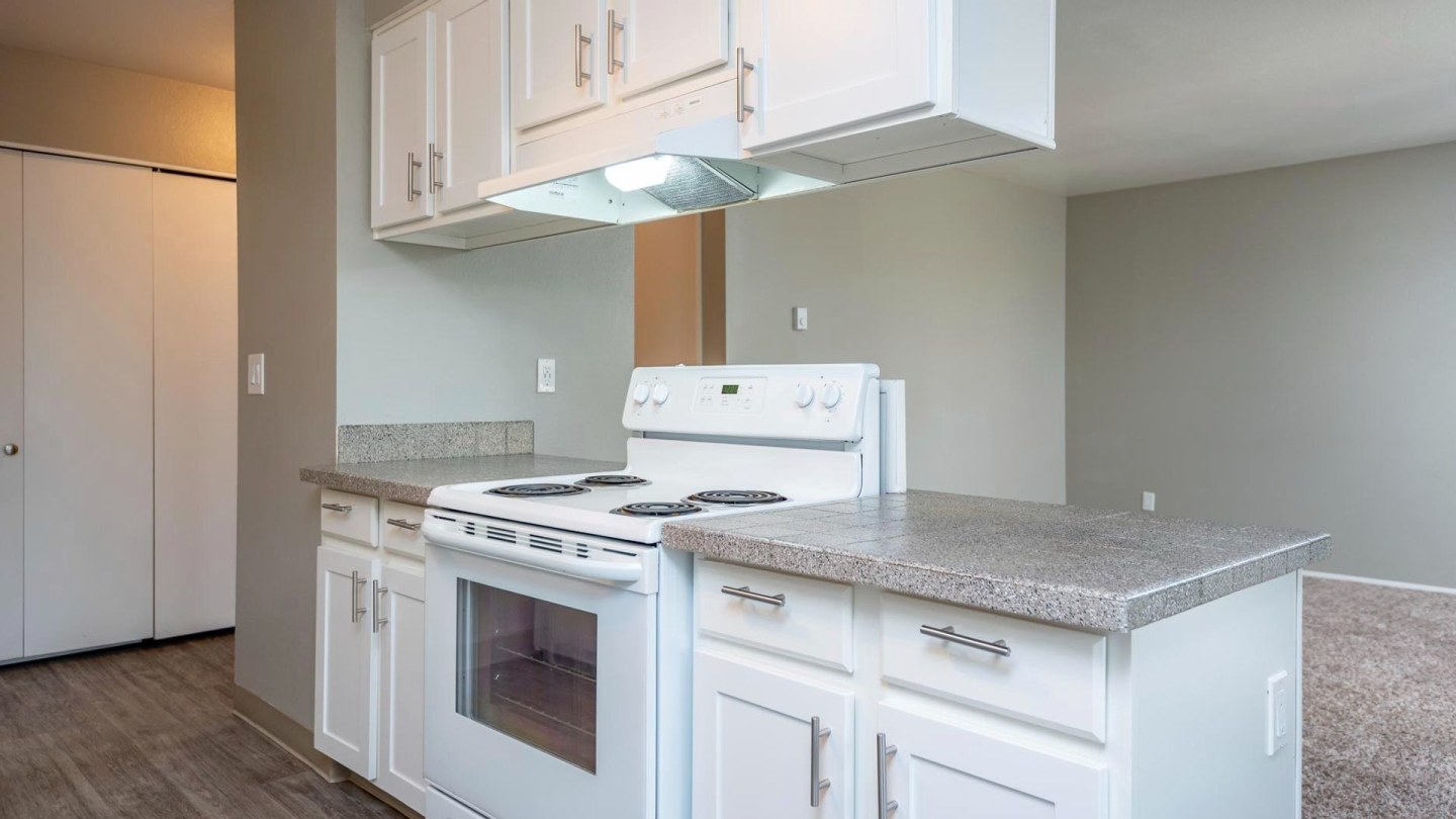Gresham Park Apartments Image 13