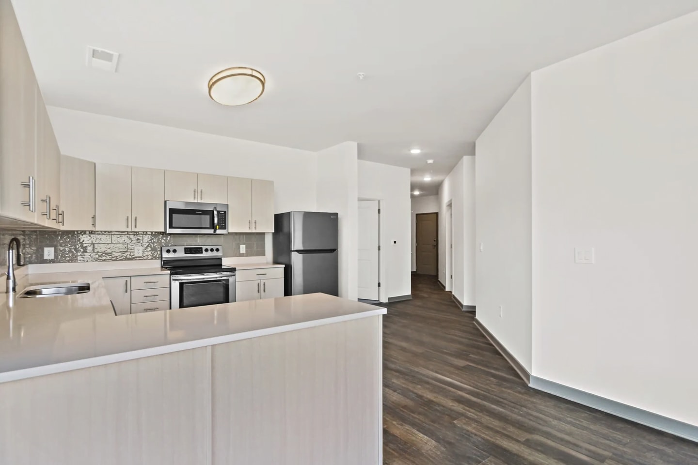Metropolis Apartments Image 39