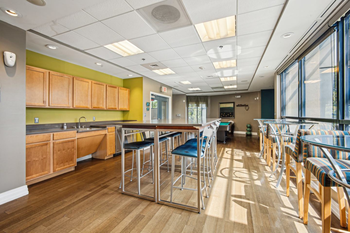 Riverside Apartments Image 13