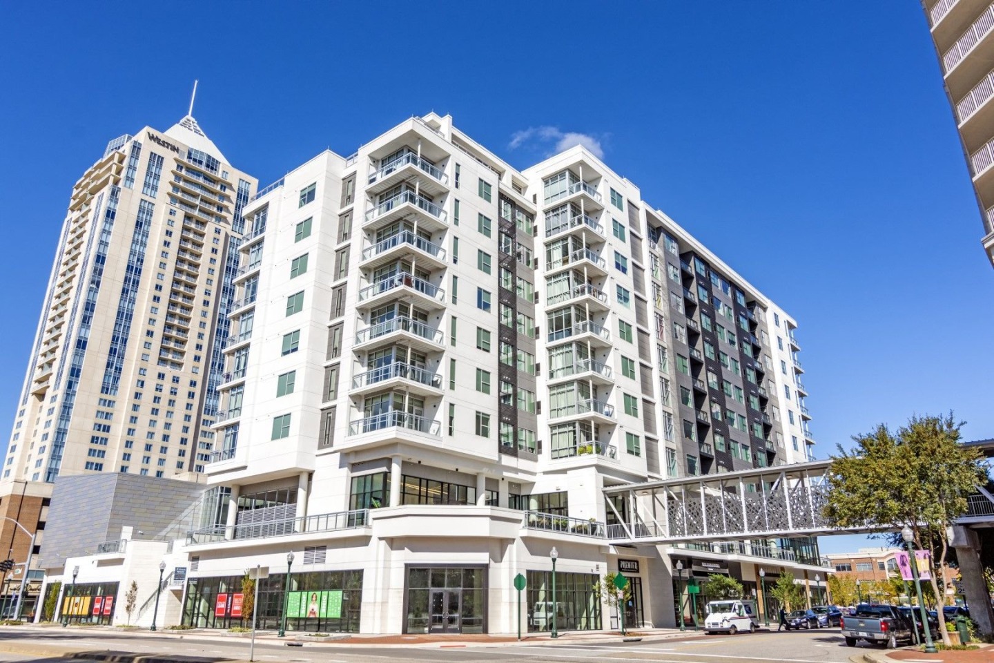 Premier Apartments Image 1