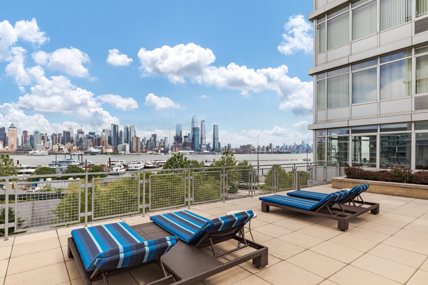 RiversEdge at Port Imperial Image 15