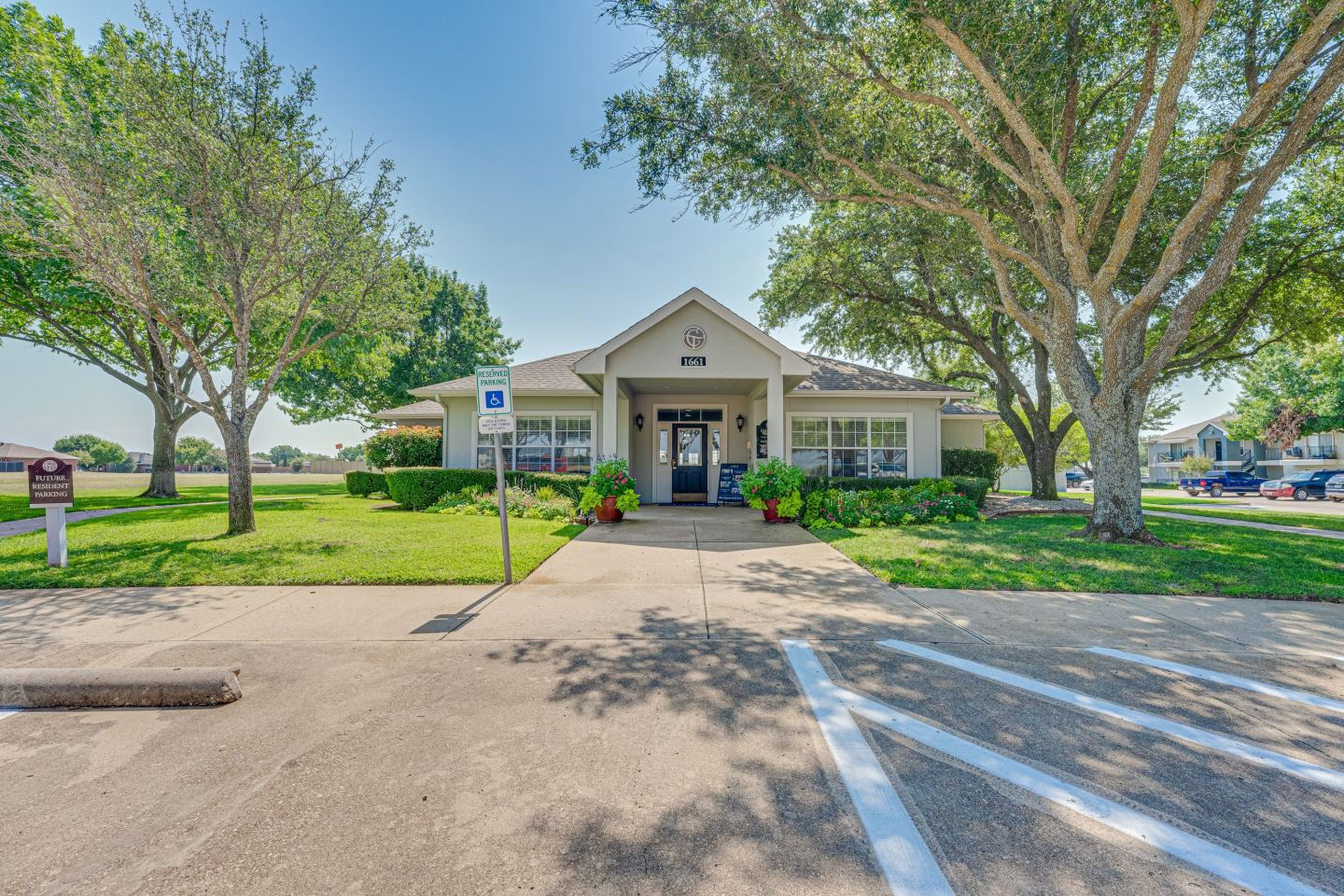 Cleburne Terrace Image 35