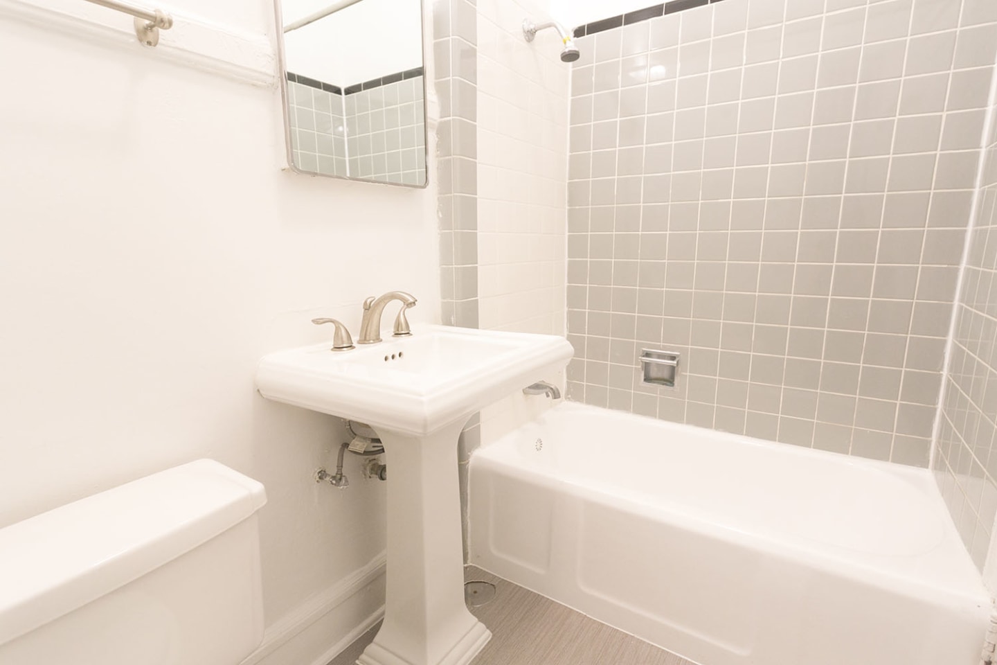 1358 E. 58th Street Image 12