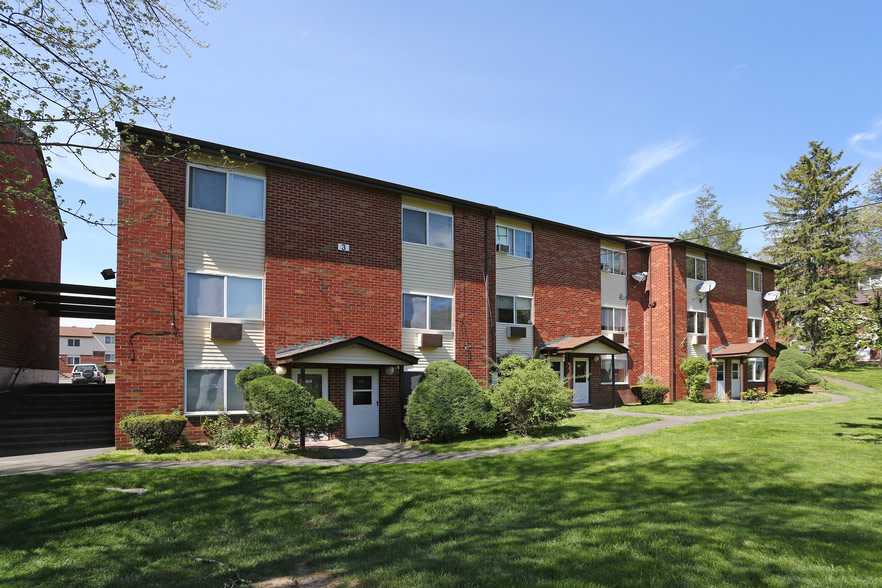 Summer Hill Apartments Image 2