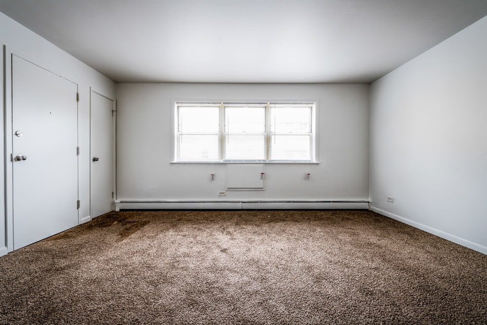 8100 S Drexel Ave Image 3