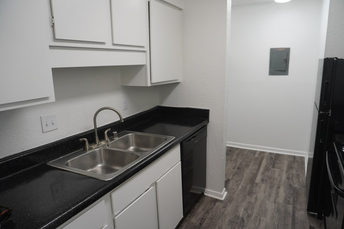 Raintree Apartments Image 10