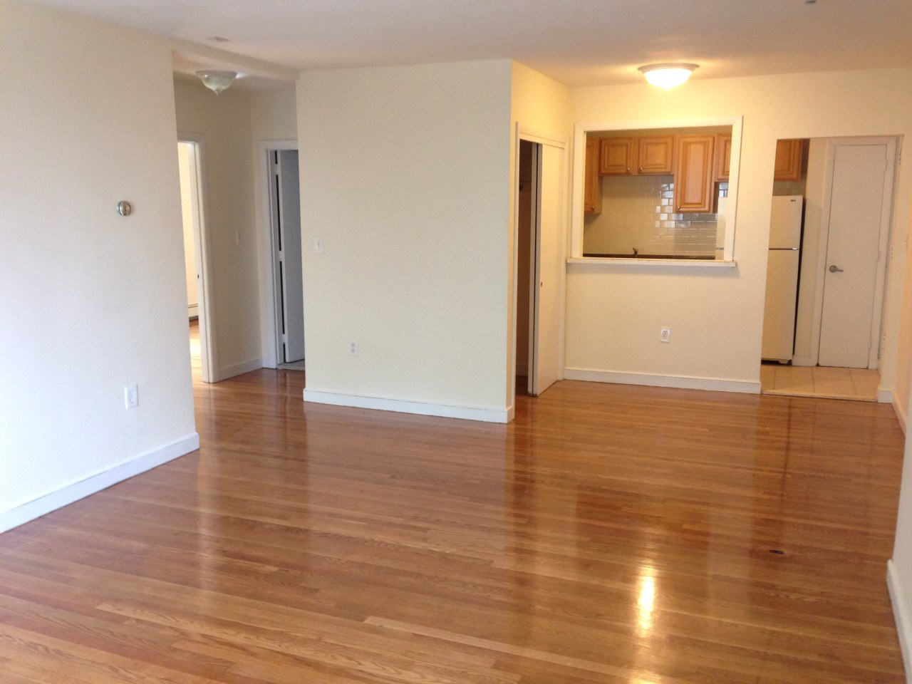 34 Gardner Street Apartments Image 3