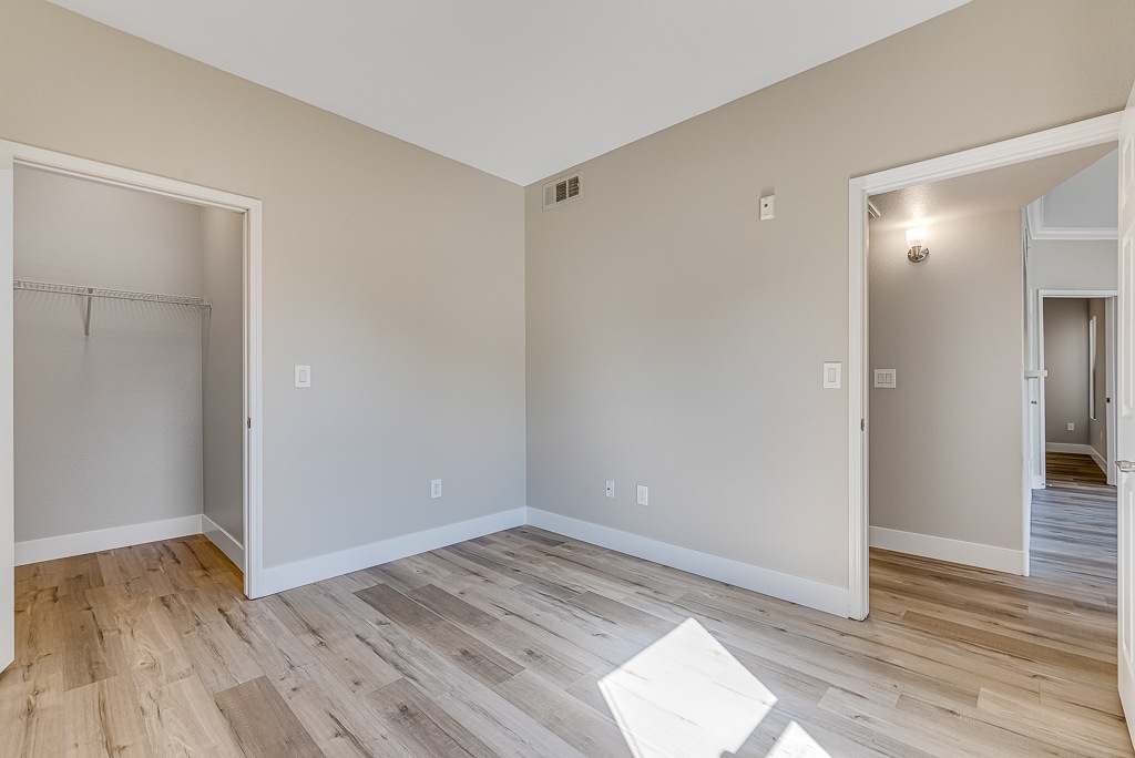Pinehurst Condominiums Image 14