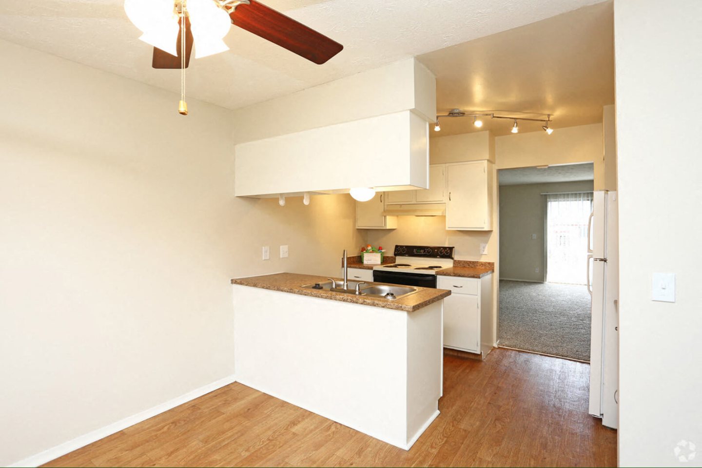 Terrace Garden Townhomes Image 29