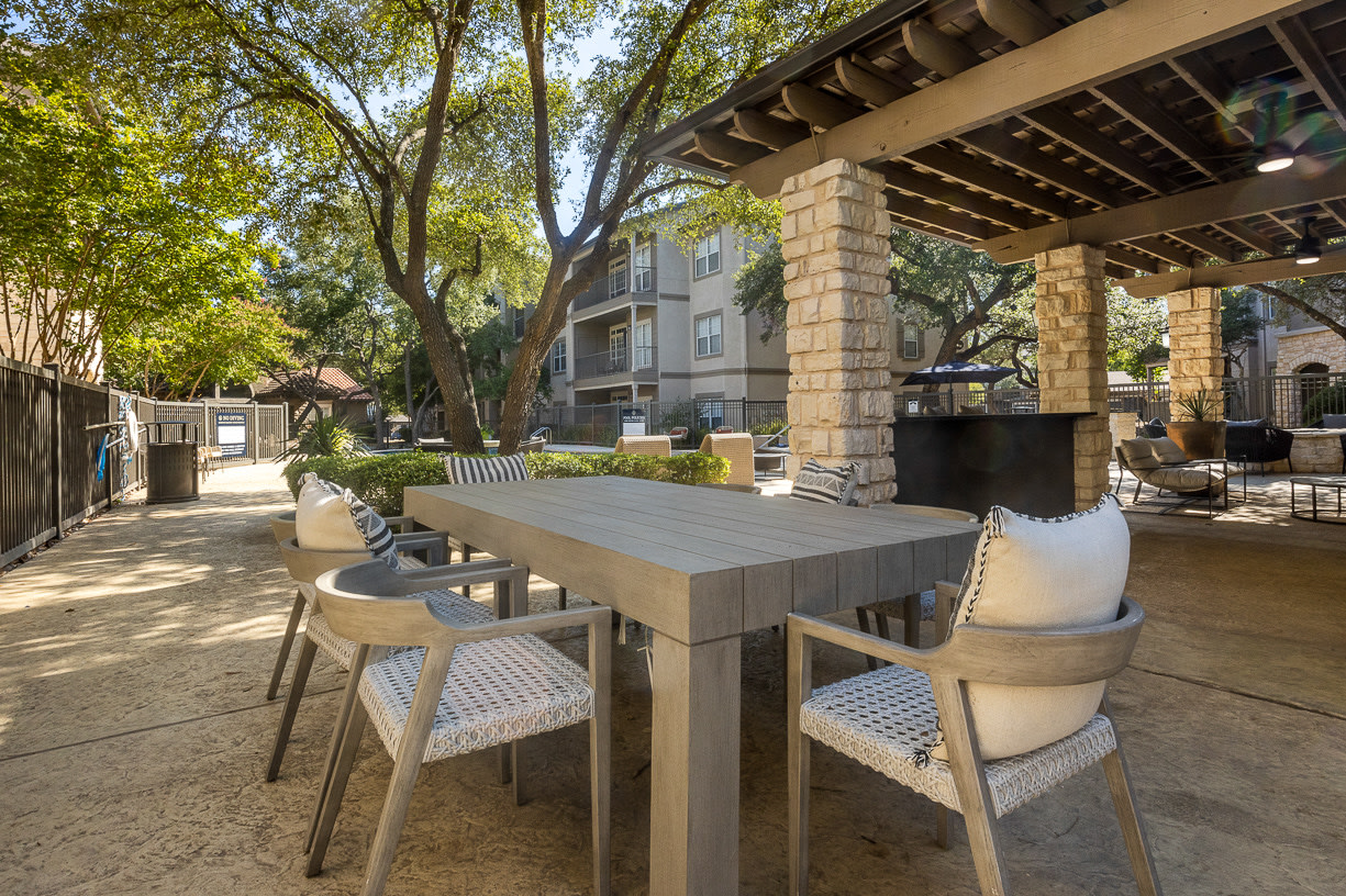 Villas at Rogers Ranch Image 2