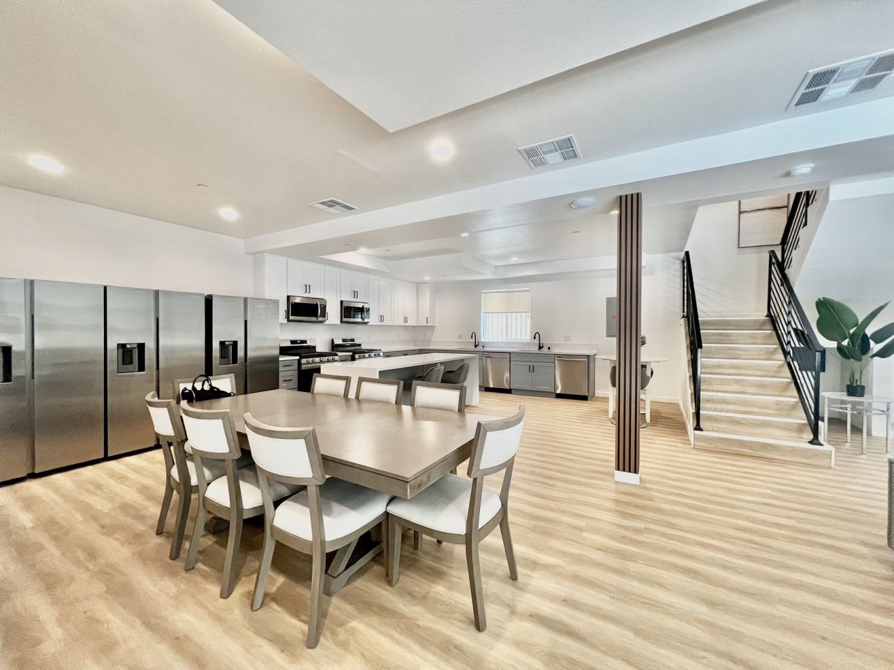 1654 W 35th Street - Co-Living Housing Image 9