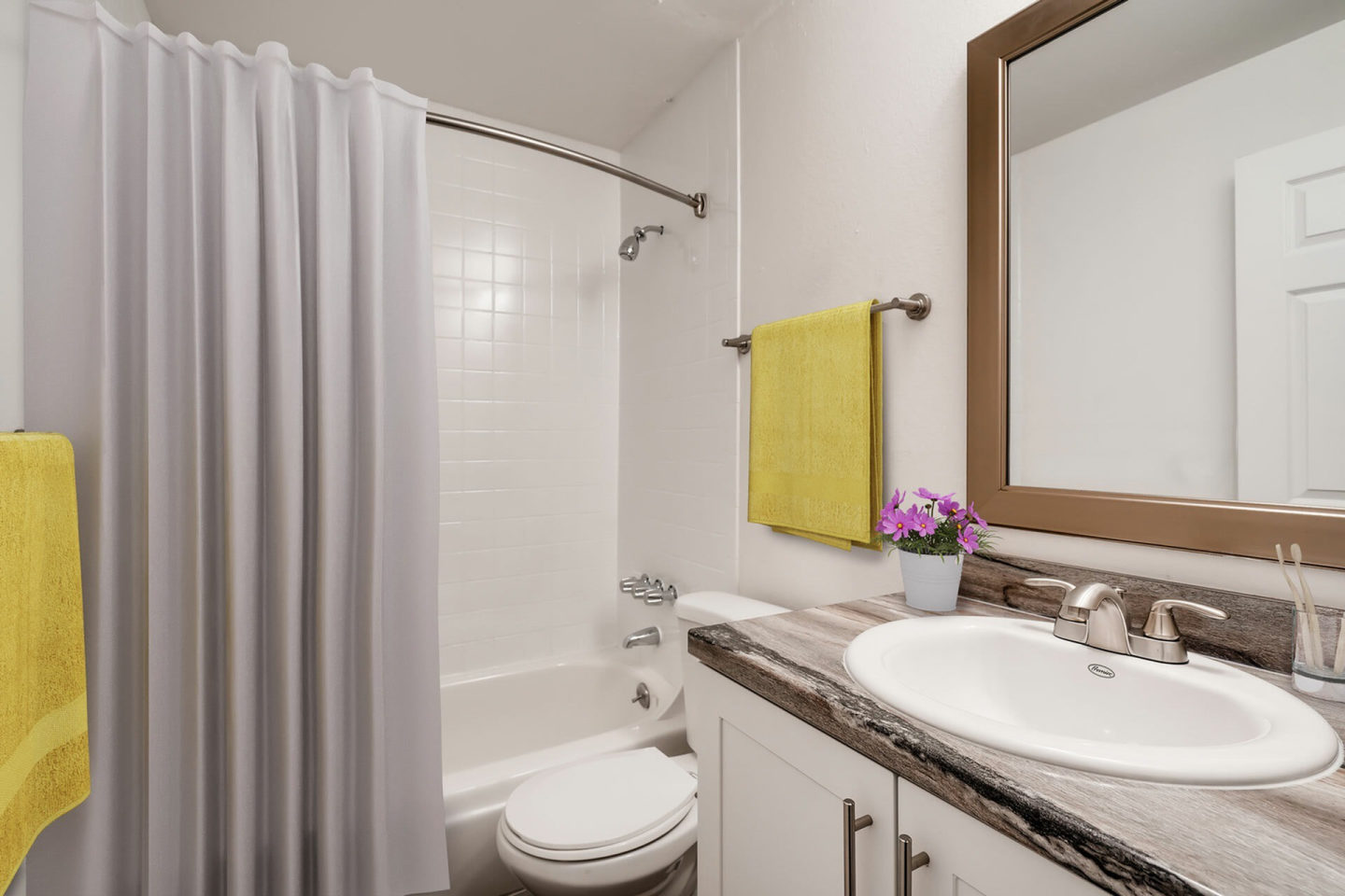 Newgate Apartments Image 4