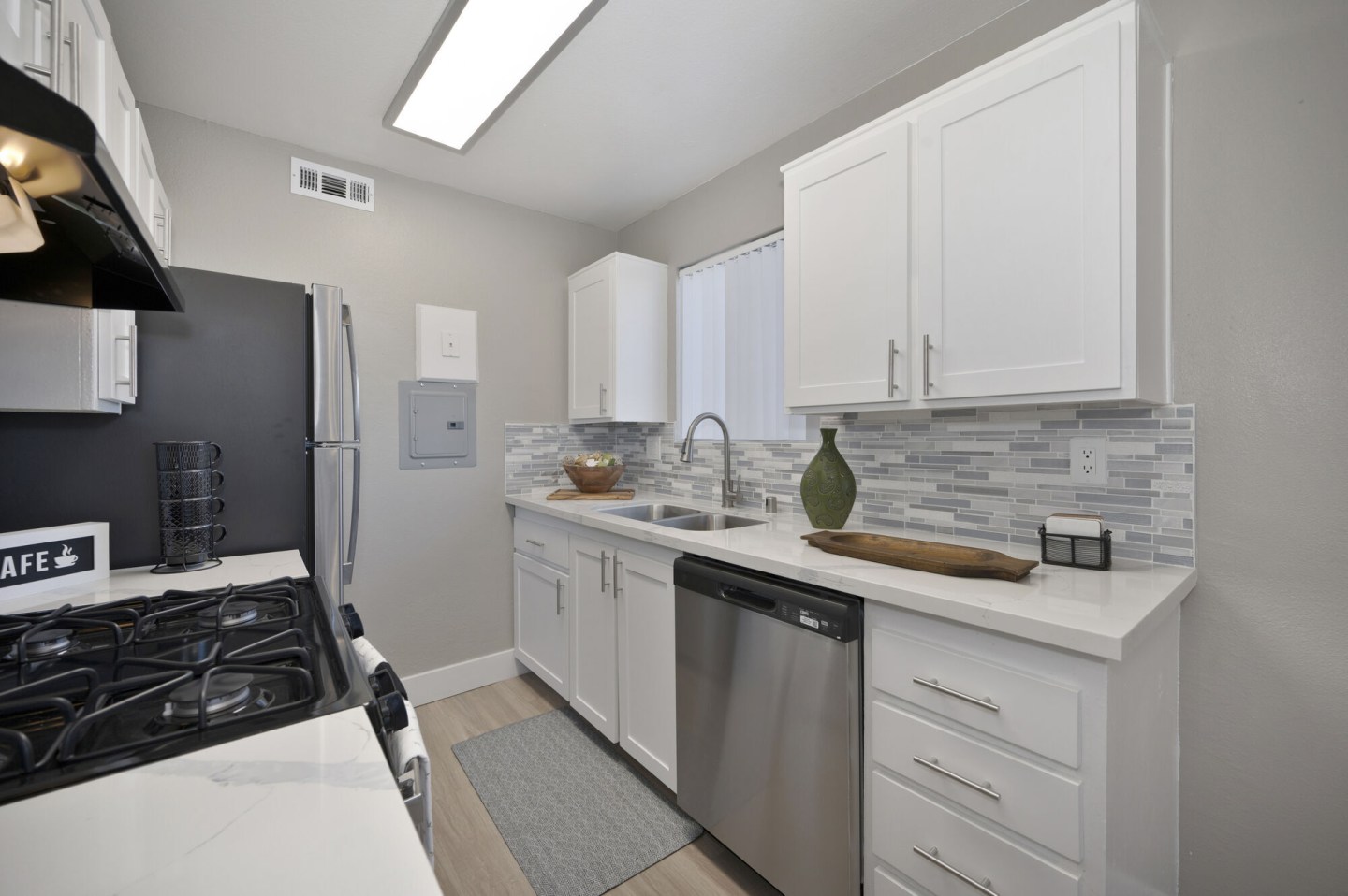 Pinewood Apartments Image 29