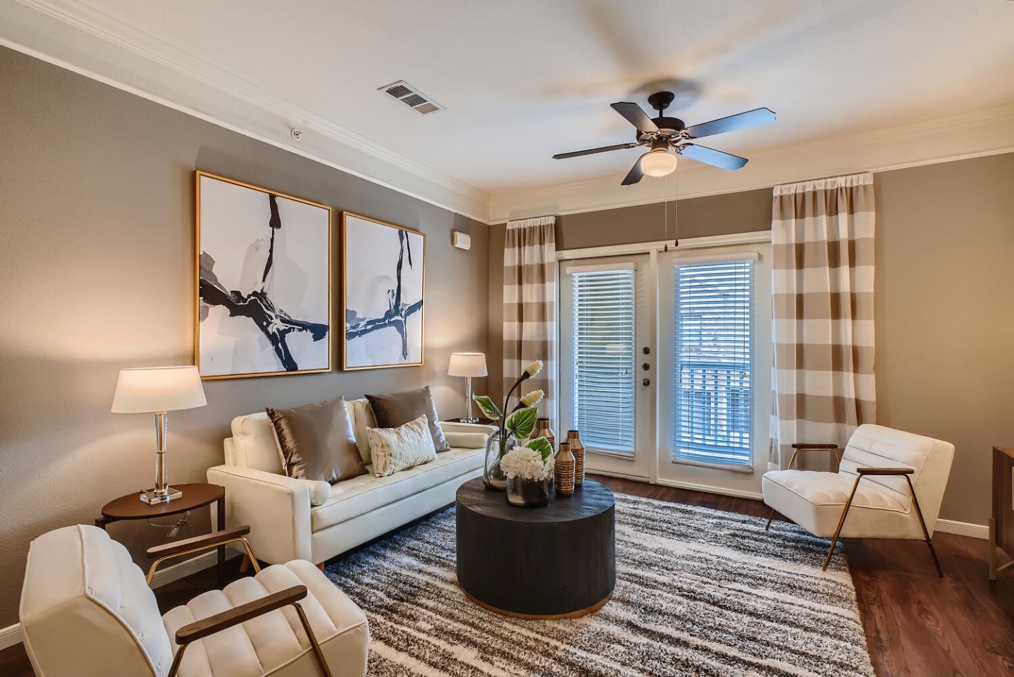 Grand Villas at Katy Image 31