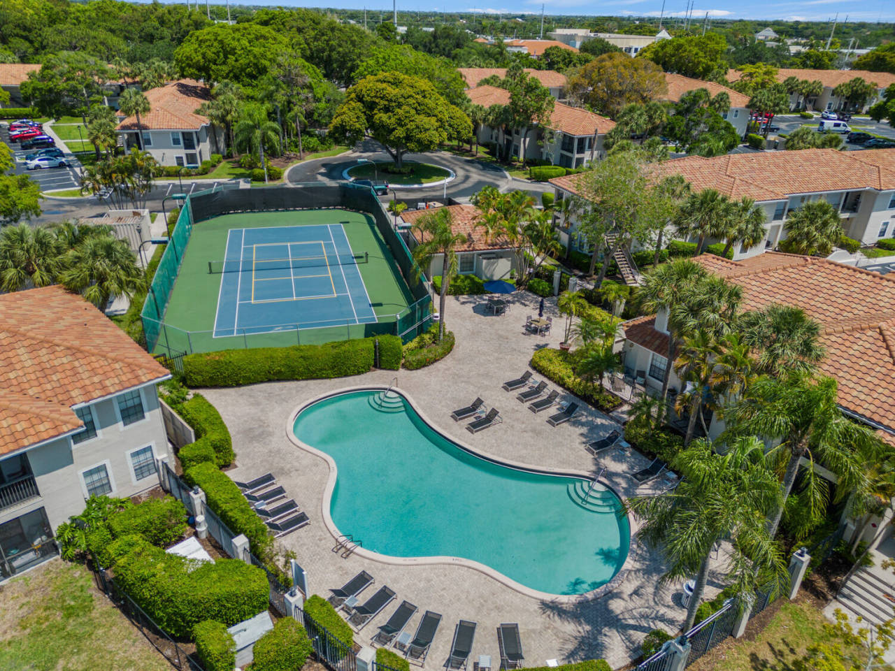 Mizner Court Image 43