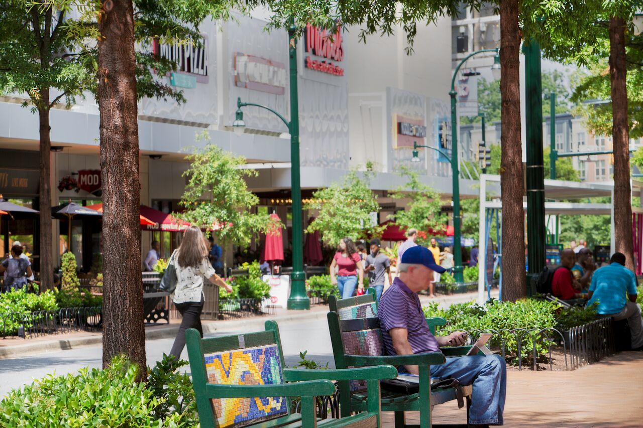 Cole Spring Plaza Image 14