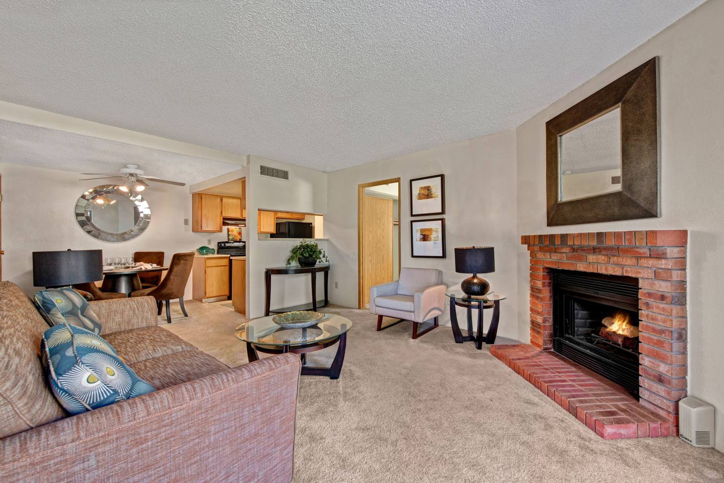 Grand View Apartment Homes Image 1