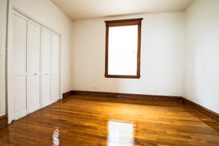 2542 S Trumbull Image 10
