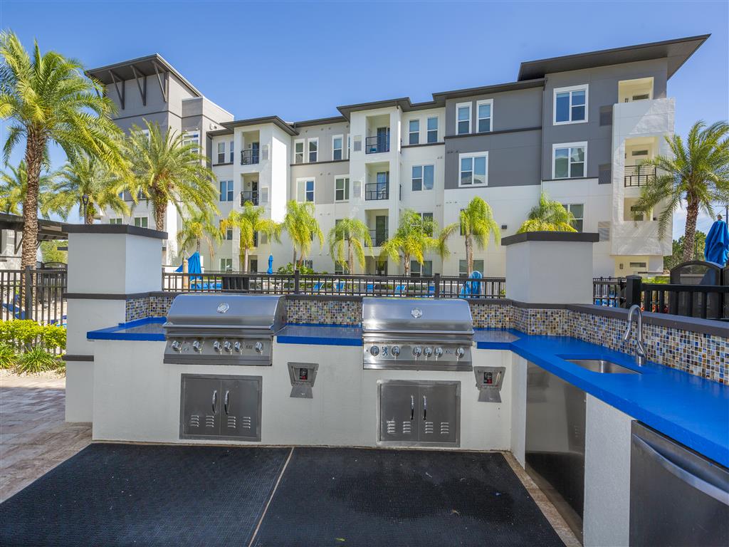 Ancora Luxury Apartment Homes Image 9