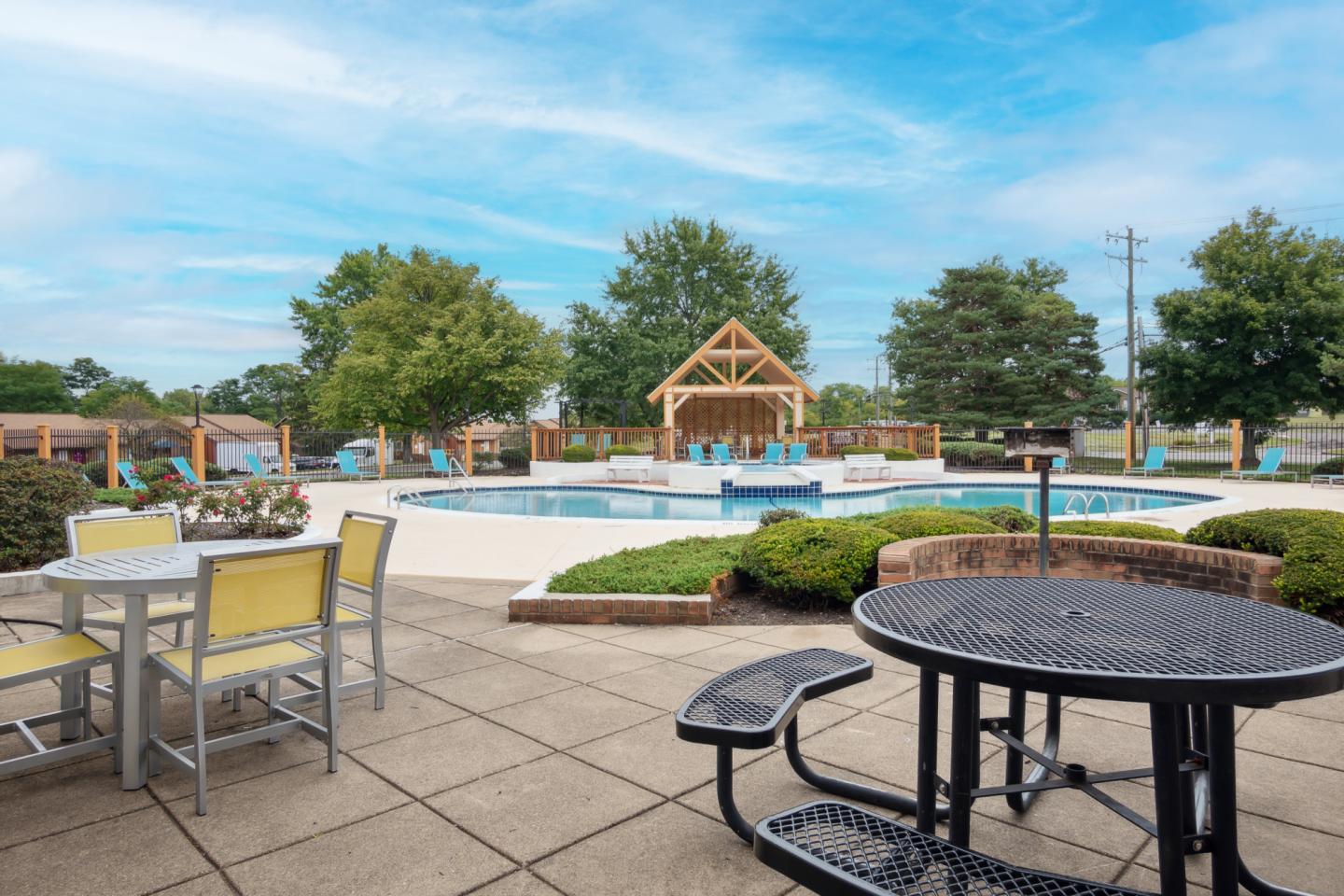 The Oaks at Woodridge Image 12