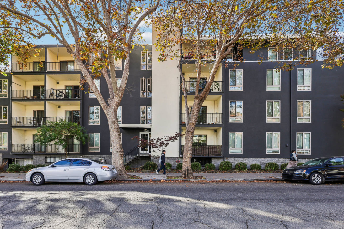 2520 College Avenue Image 15