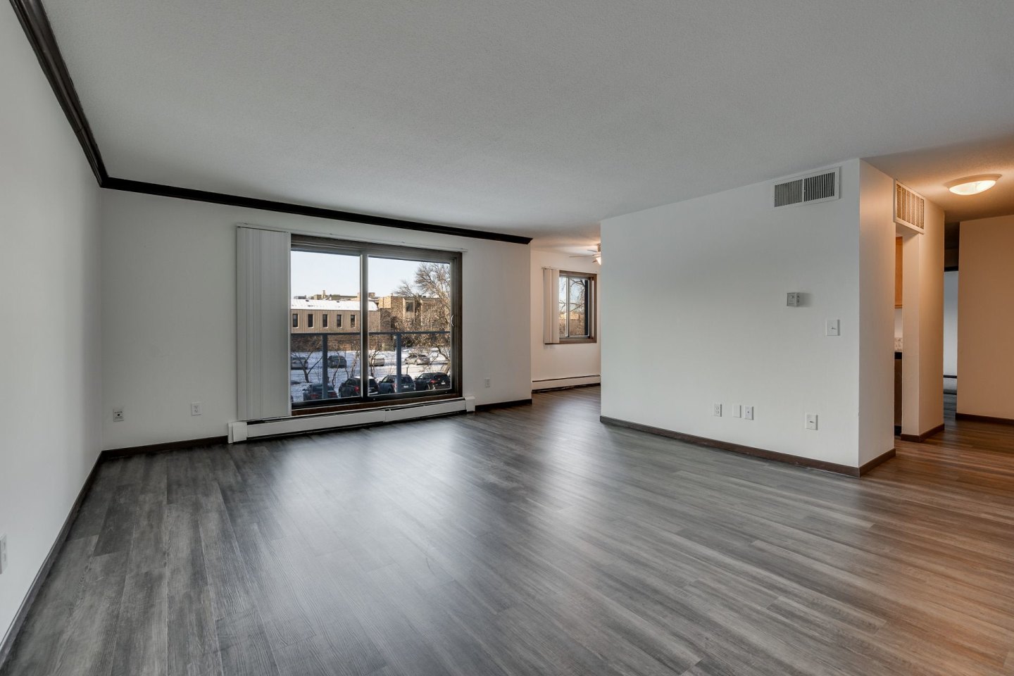 Shelard Village Apartments Image 22