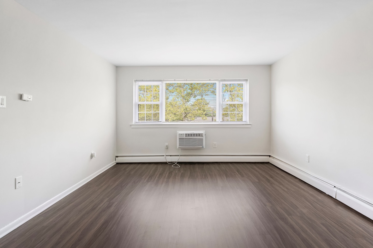 Carriage House Apartments Image 13
