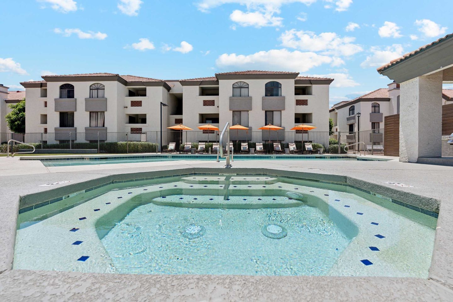 Twin Palms Image 21