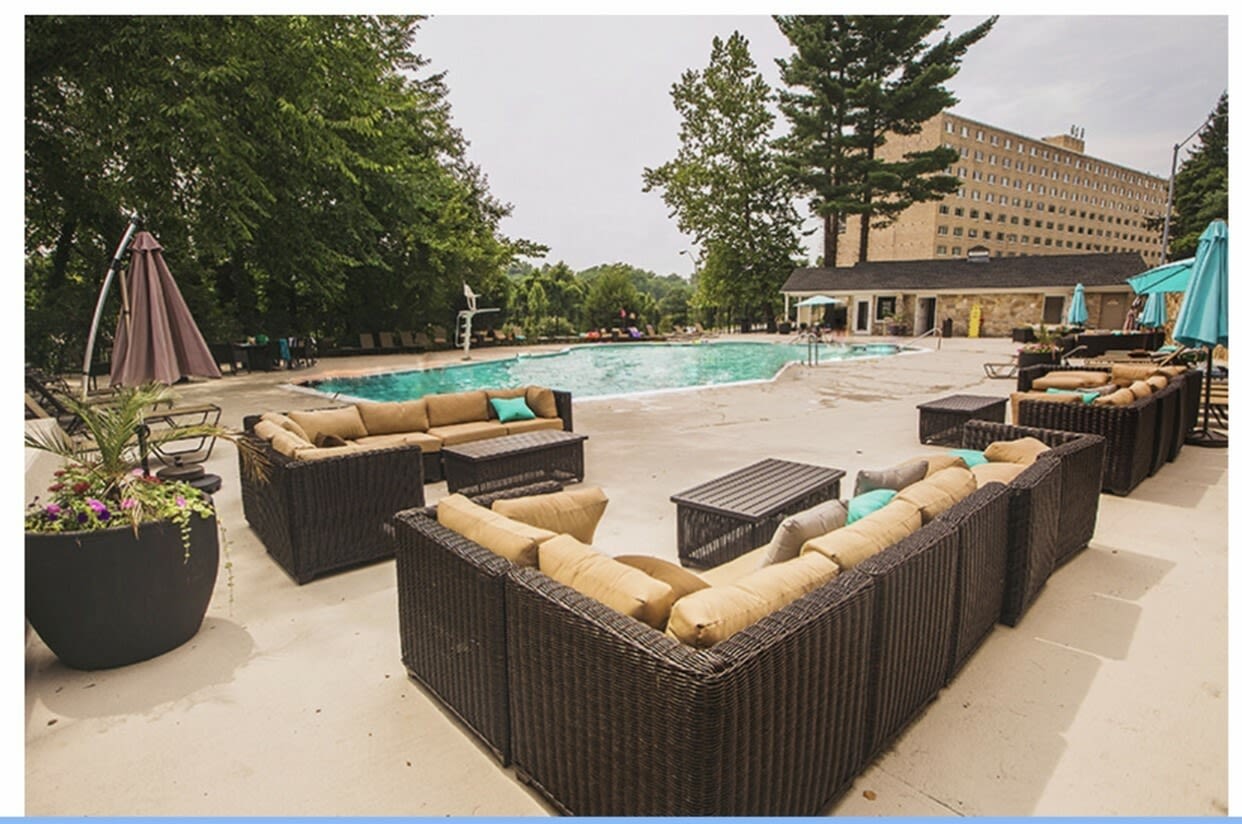 The Falls at Roland Park Apartments Image 19