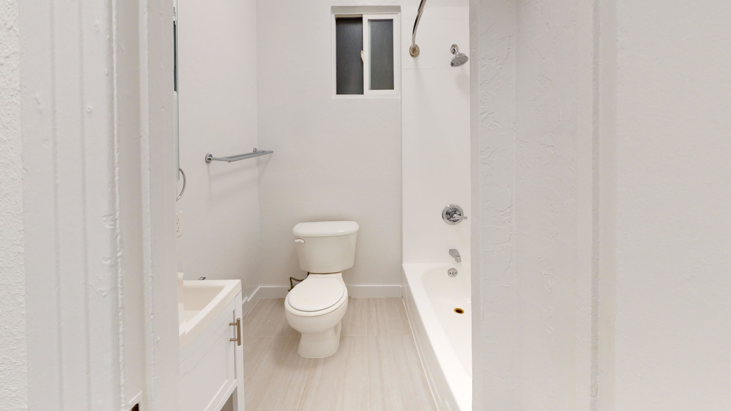 720 Jones Street Image 3