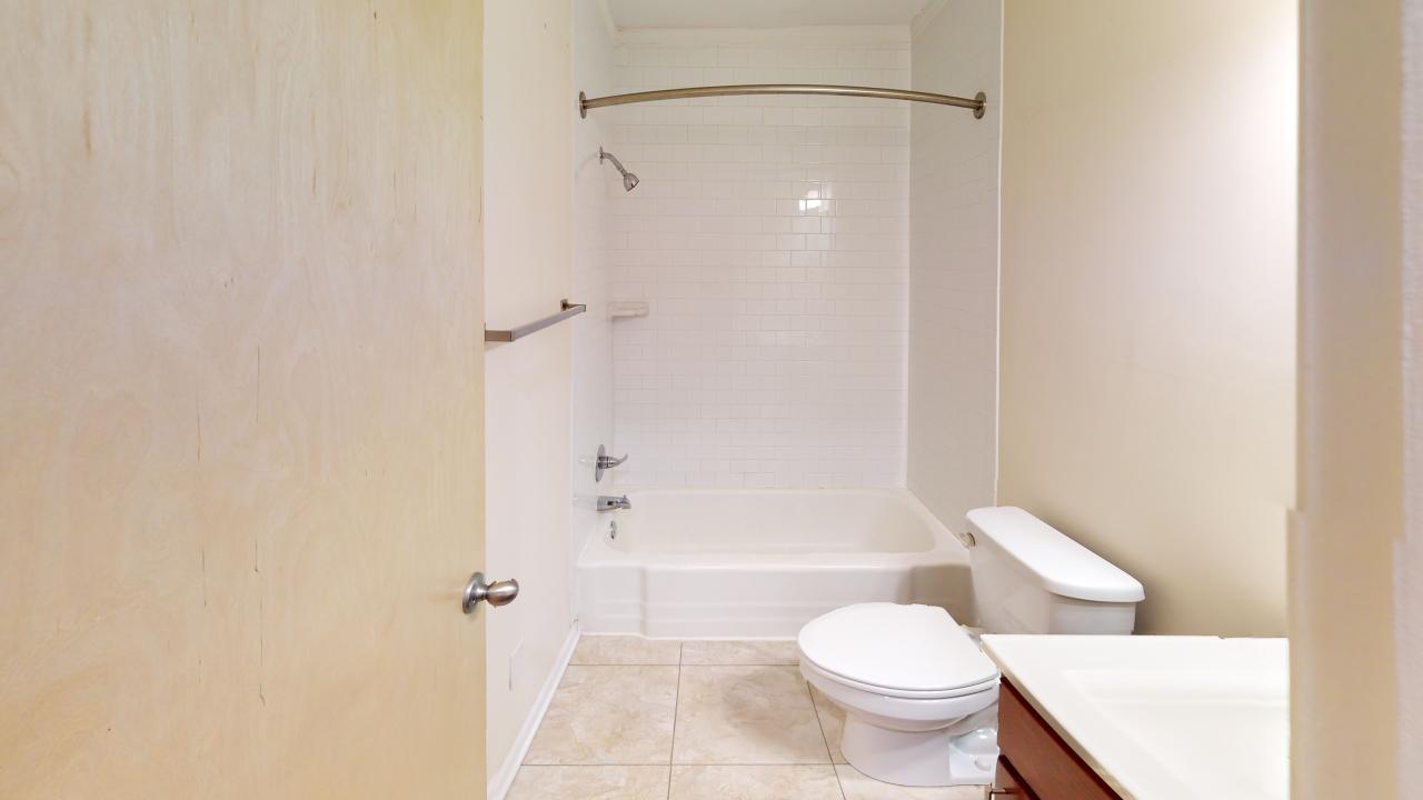 Broad Ripple Flats Image 5
