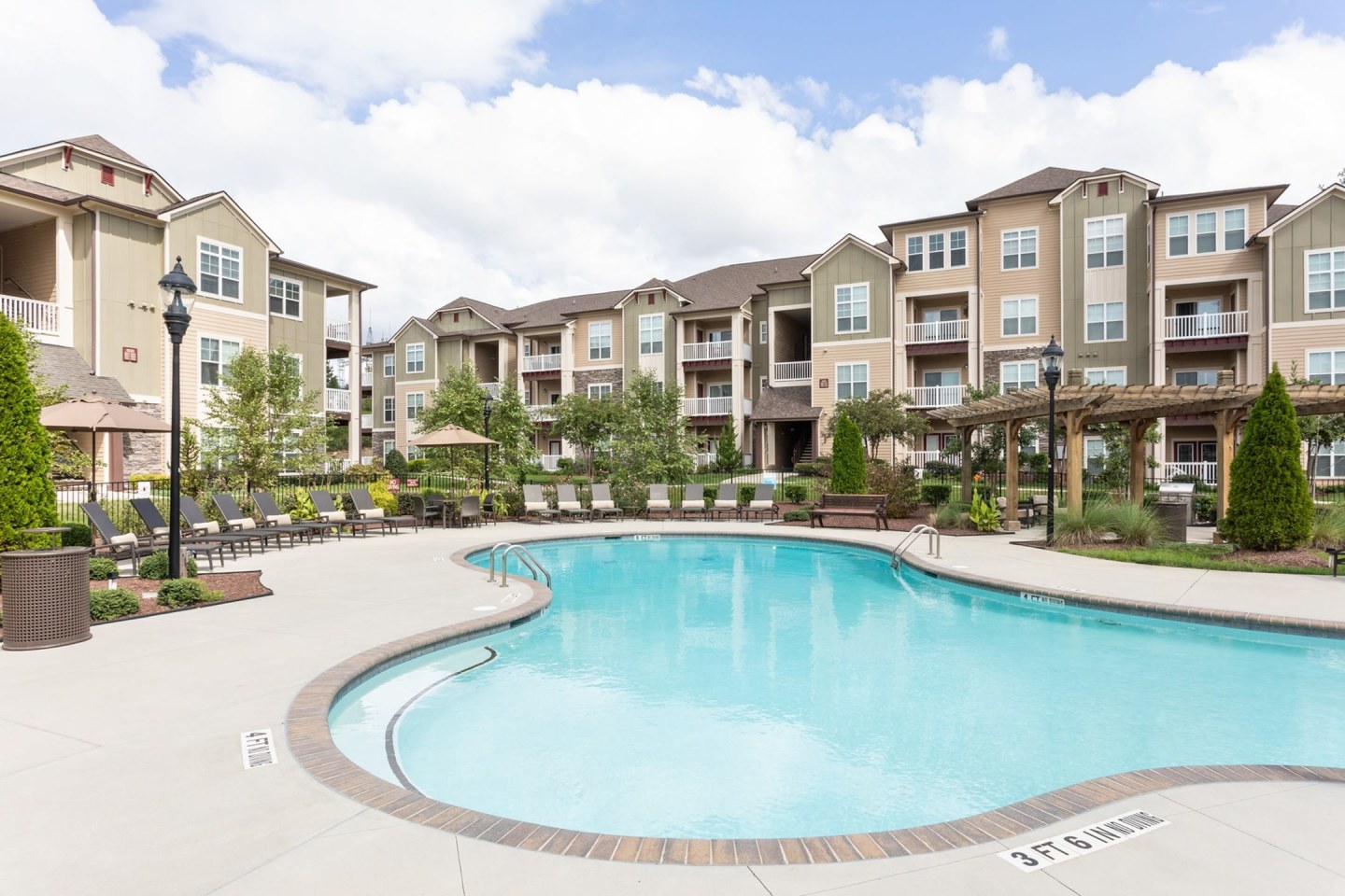 Aston Apartments Image 17