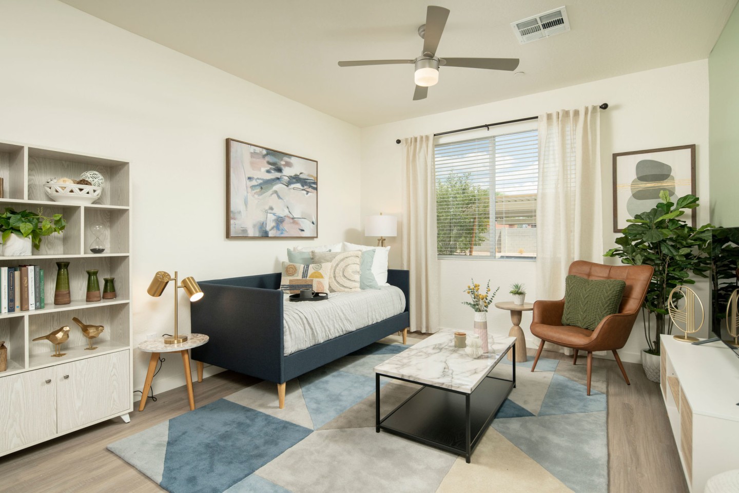 Cabana Southern Apartments Image 4