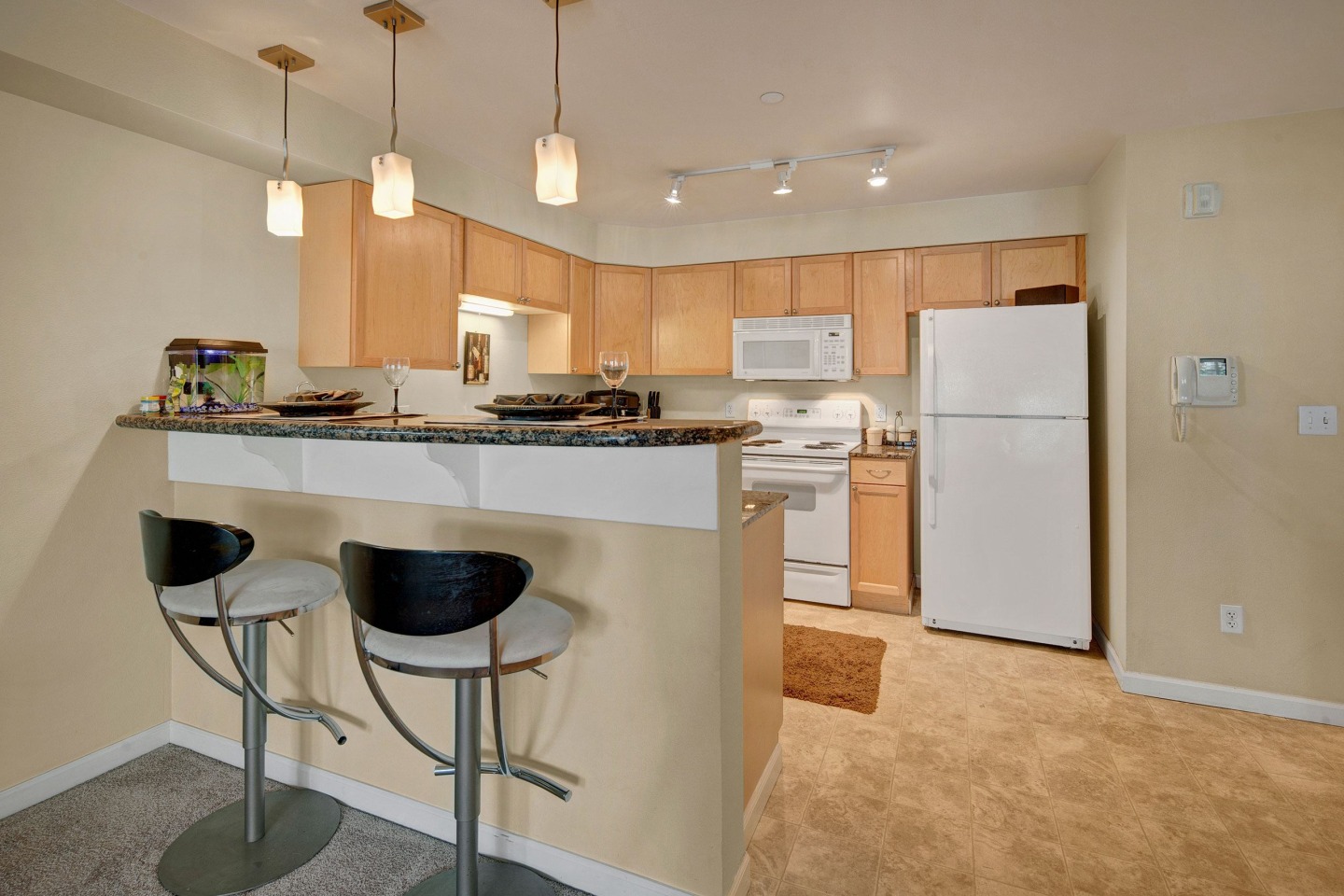 Admirals Cove Image 3