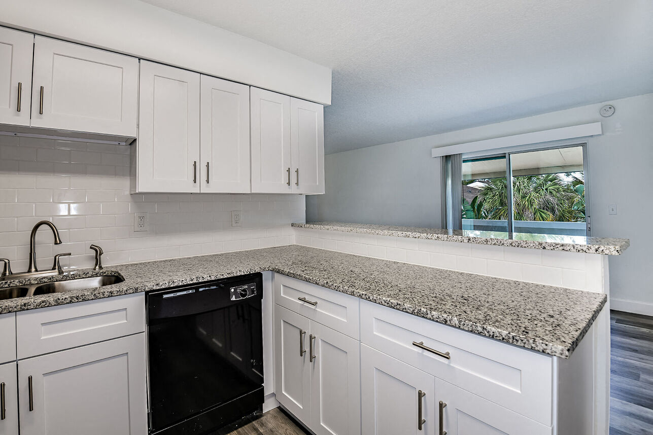 Woodlake Villas Image 18