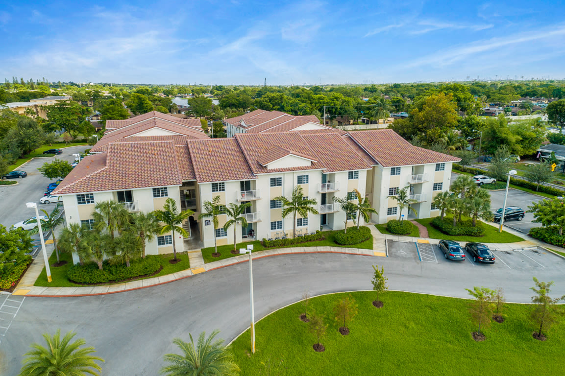 Legacy at Davie Image 3
