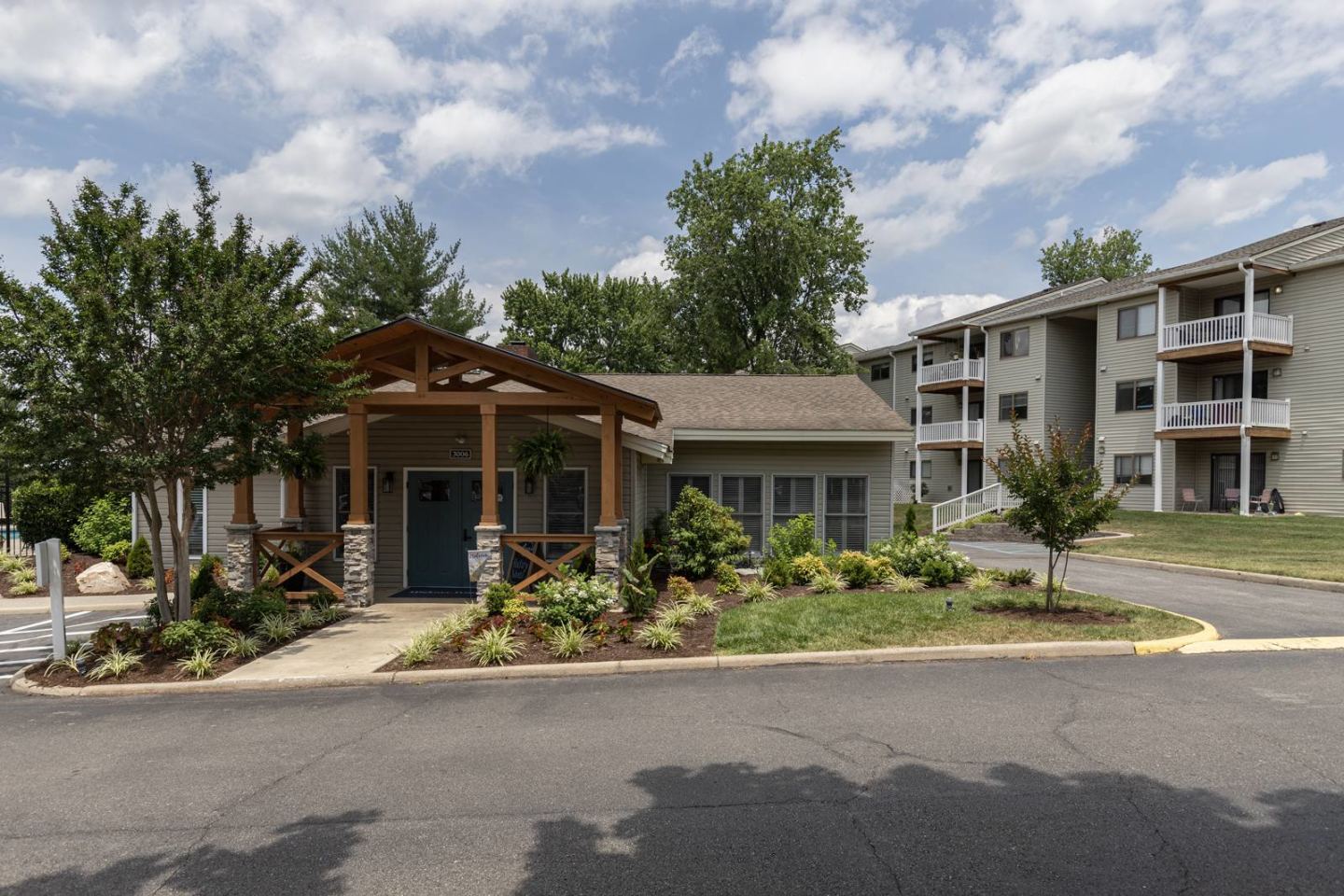 Hickory Woods Apartments Image 8