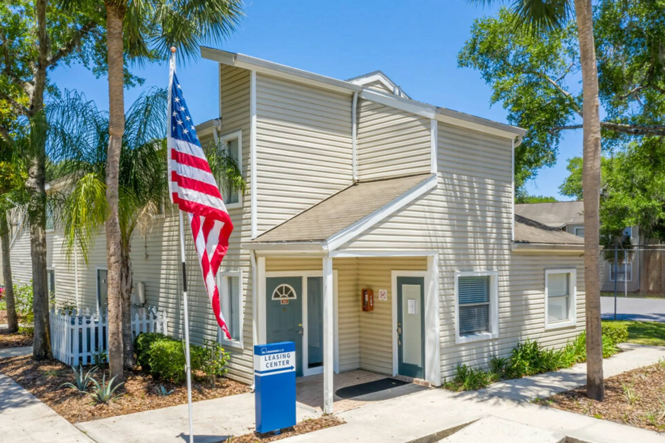 Creekwood Apartments Image 2