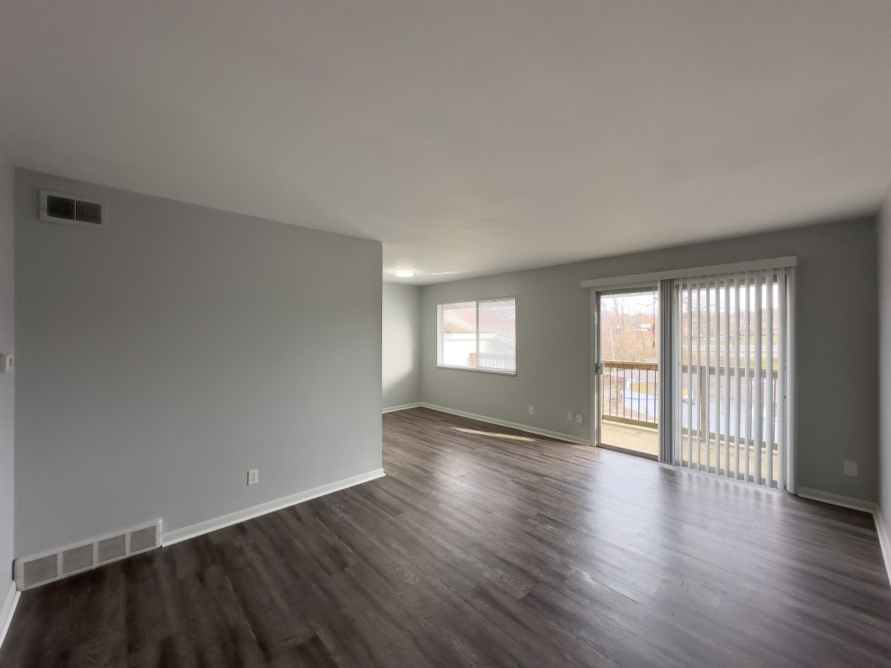 Somerset Villa Apartments Image 3