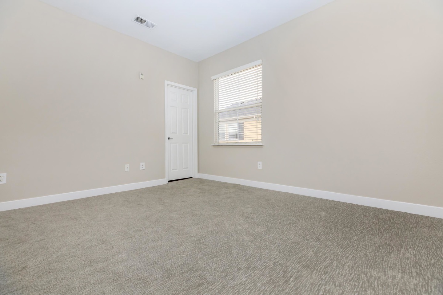 Bellecour Way Apartment Homes Image 37