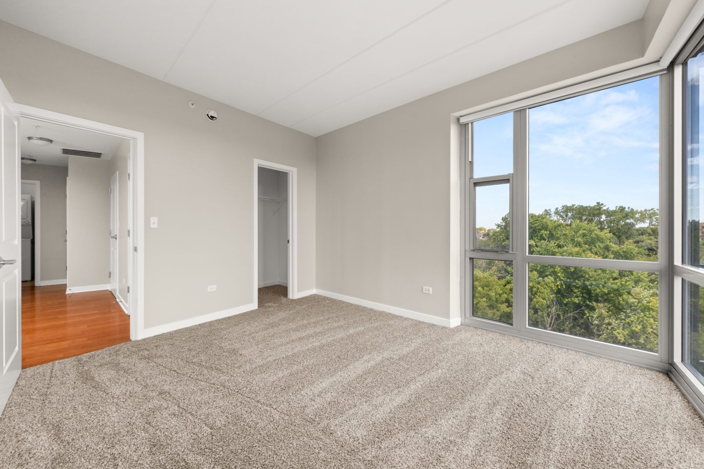 Kingston Pointe Apartments Image 9