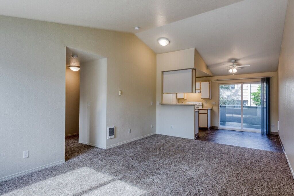 Willamette Falls Court Apartments Image 11